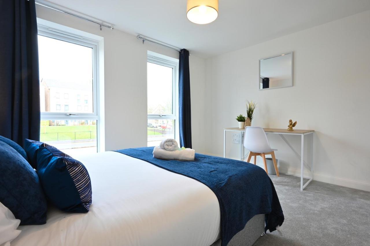 Luxury 4 Bed House With Gated Parking In The Heart Of Birmingham! Appartement *