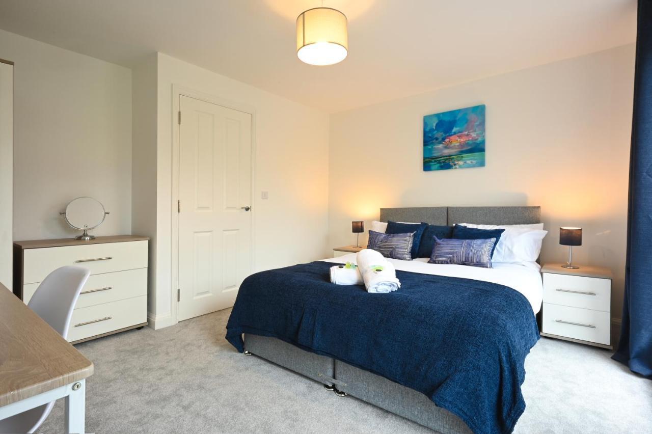Luxury 4 Bed House With Gated Parking In The Heart Of Birmingham! Appartement *